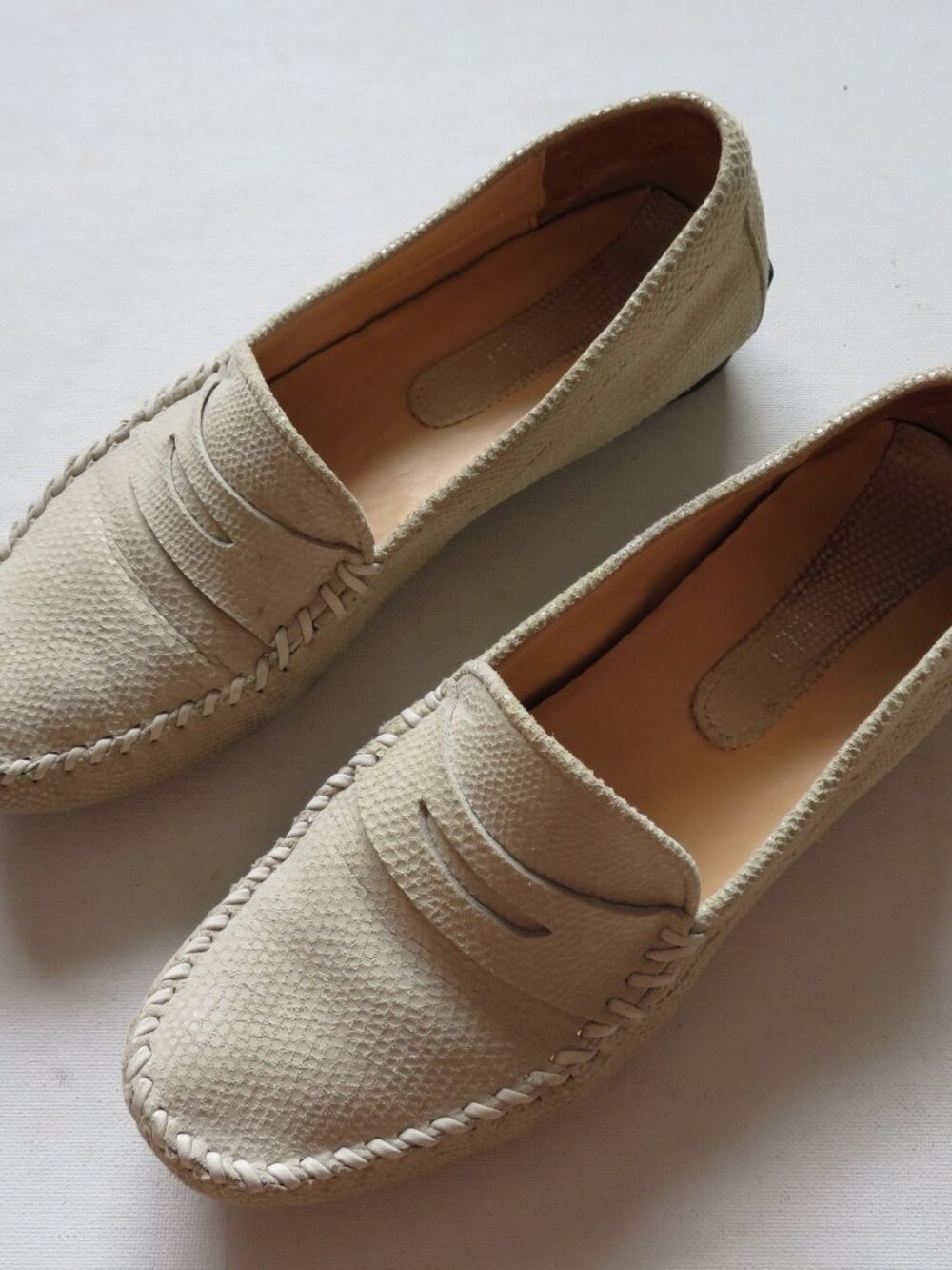 Vaneli Slip On Loafers Metallic White Ivory Women's 8 M - Picture 3 of 11